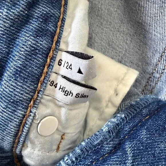 A Brand ‘94 High slim light wash jeans size 24 - Picture 7 of 9